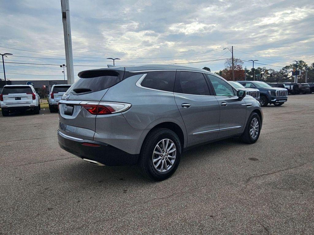 Buick Enclave 2023