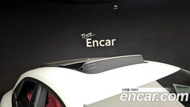 Porsche Macan 2025