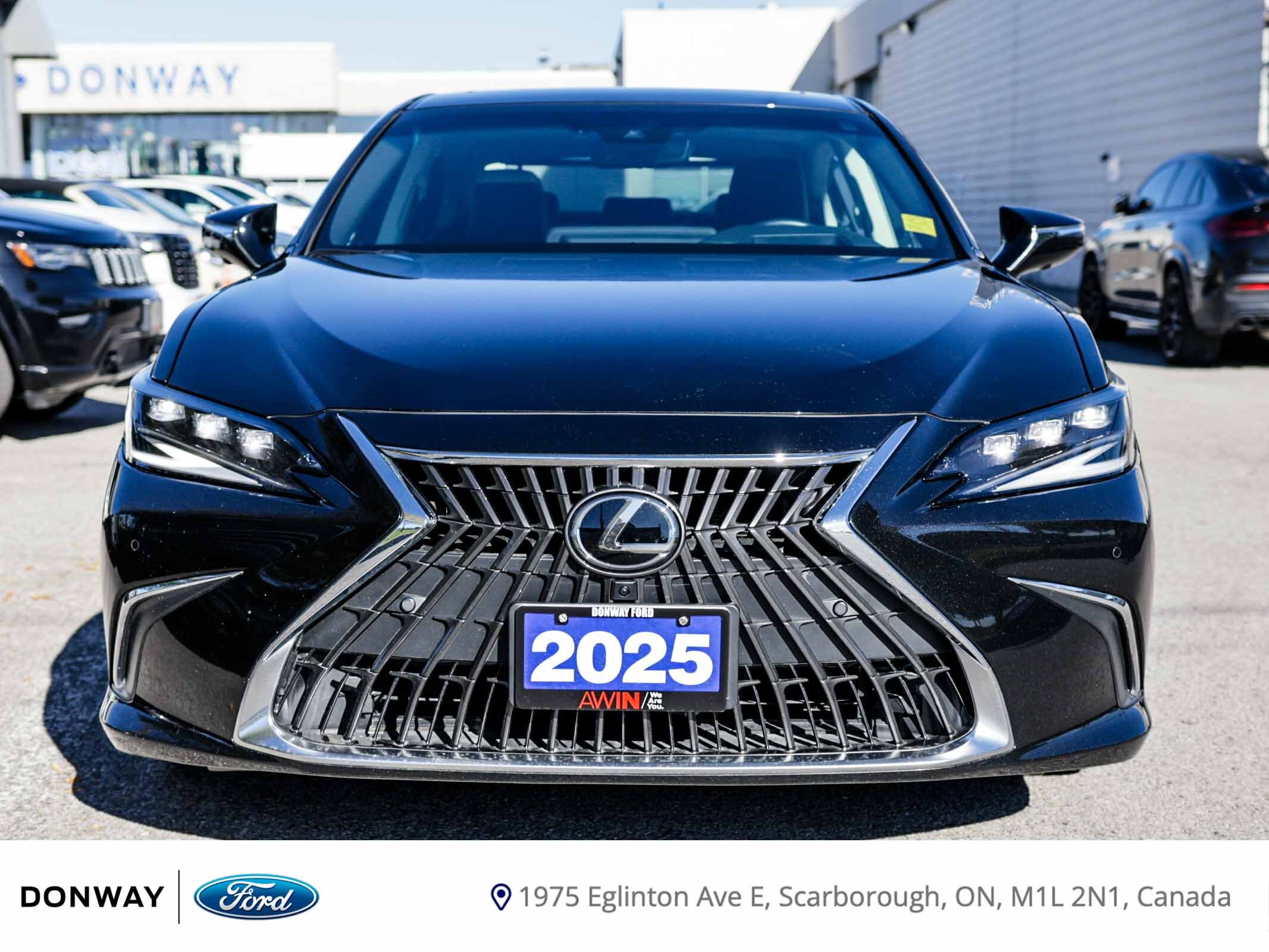 Lexus ES 2025