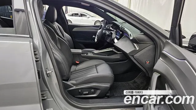 Peugeot 408 2025