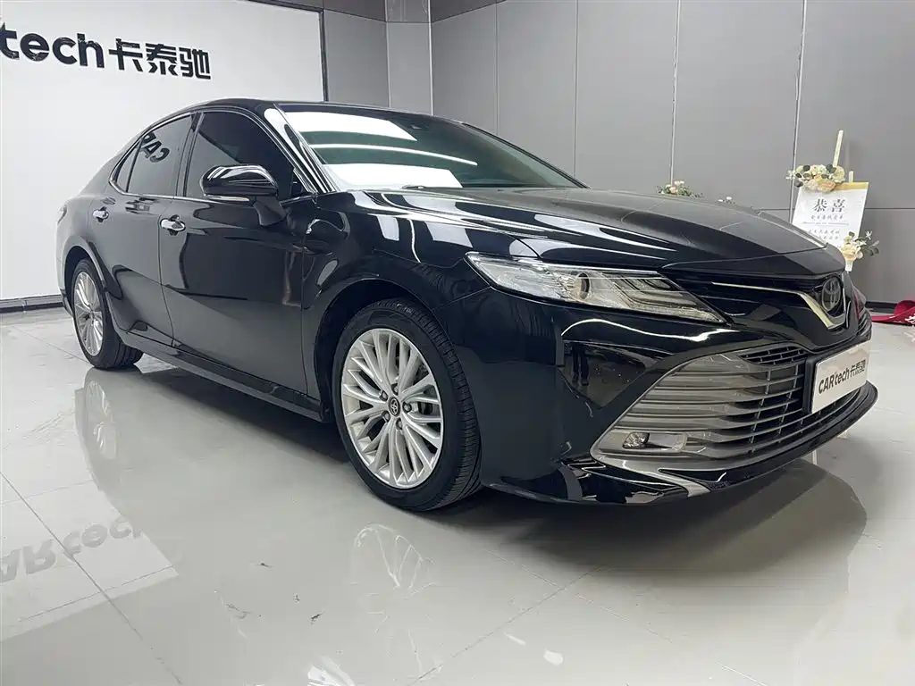 Toyota Camry 2021