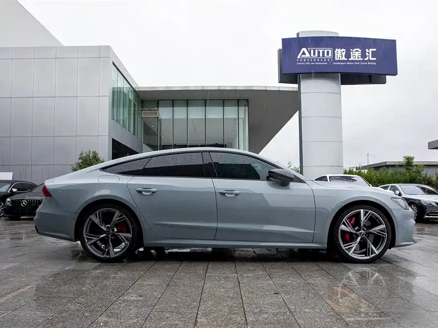 Audi S7 2024
