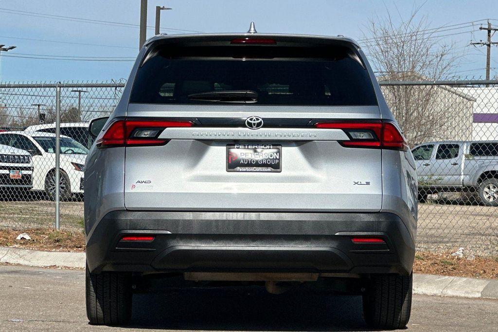Toyota Grand Highlander 2025