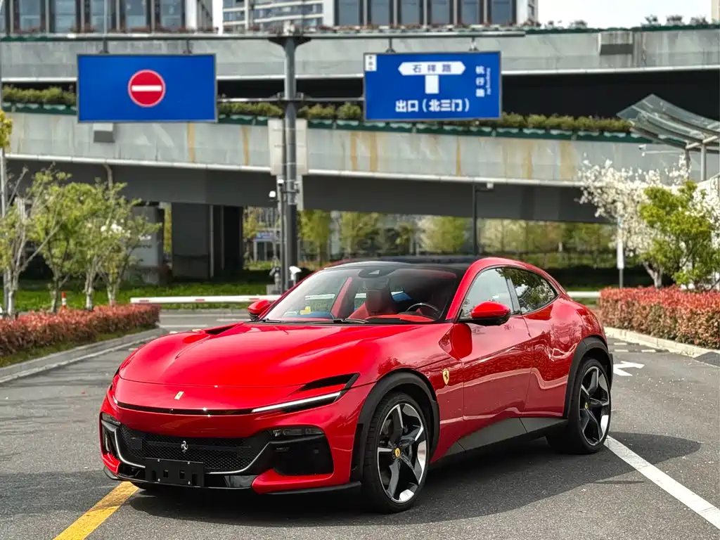 Ferrari Purosangue 2025