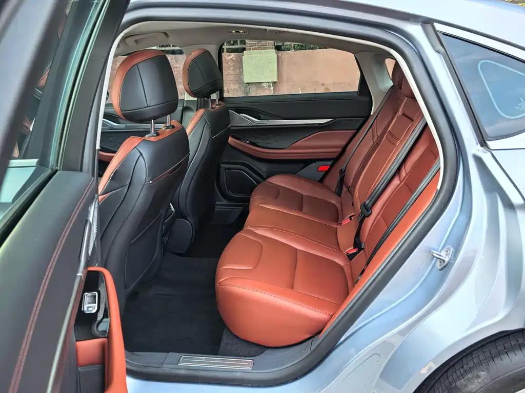 Lincoln Z 2023