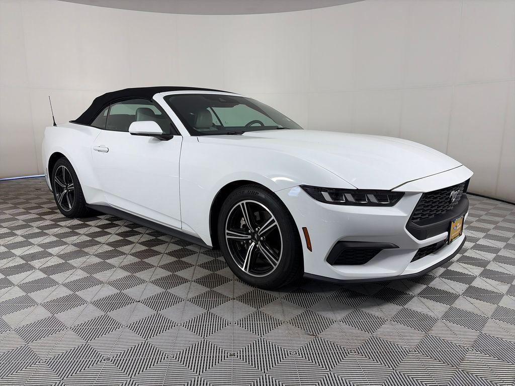 Ford Mustang 2024