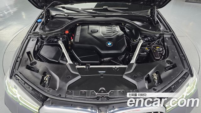 BMW 5 серии 2021