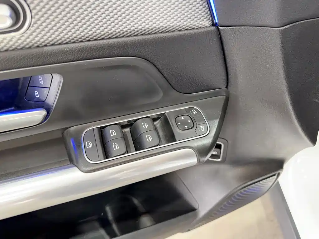 Mercedes-Benz GLA 2025