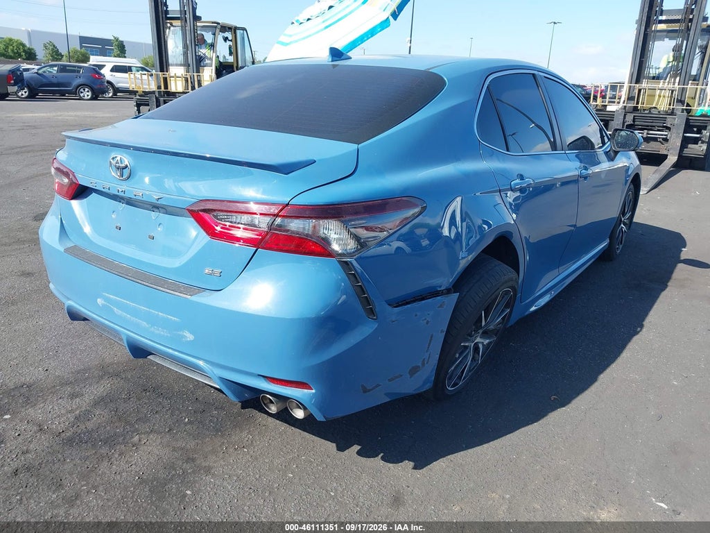Toyota Camry 2023