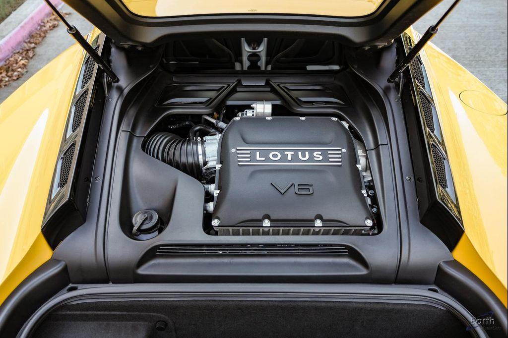 Lotus Emira 2025