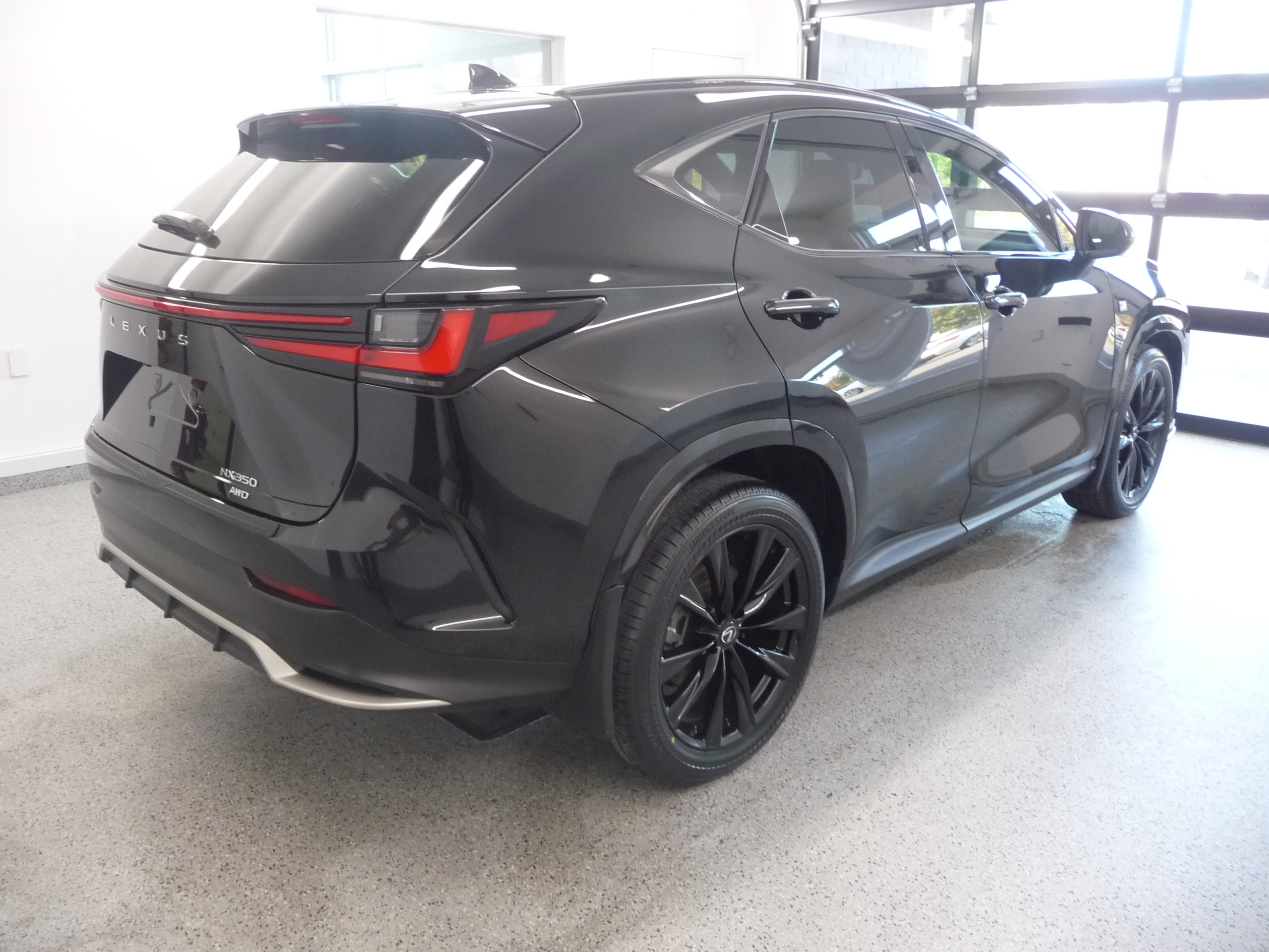Lexus NX 2023