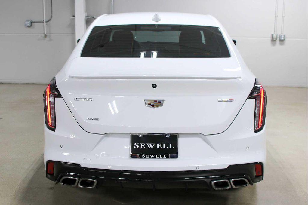 Cadillac CT4-V 2024