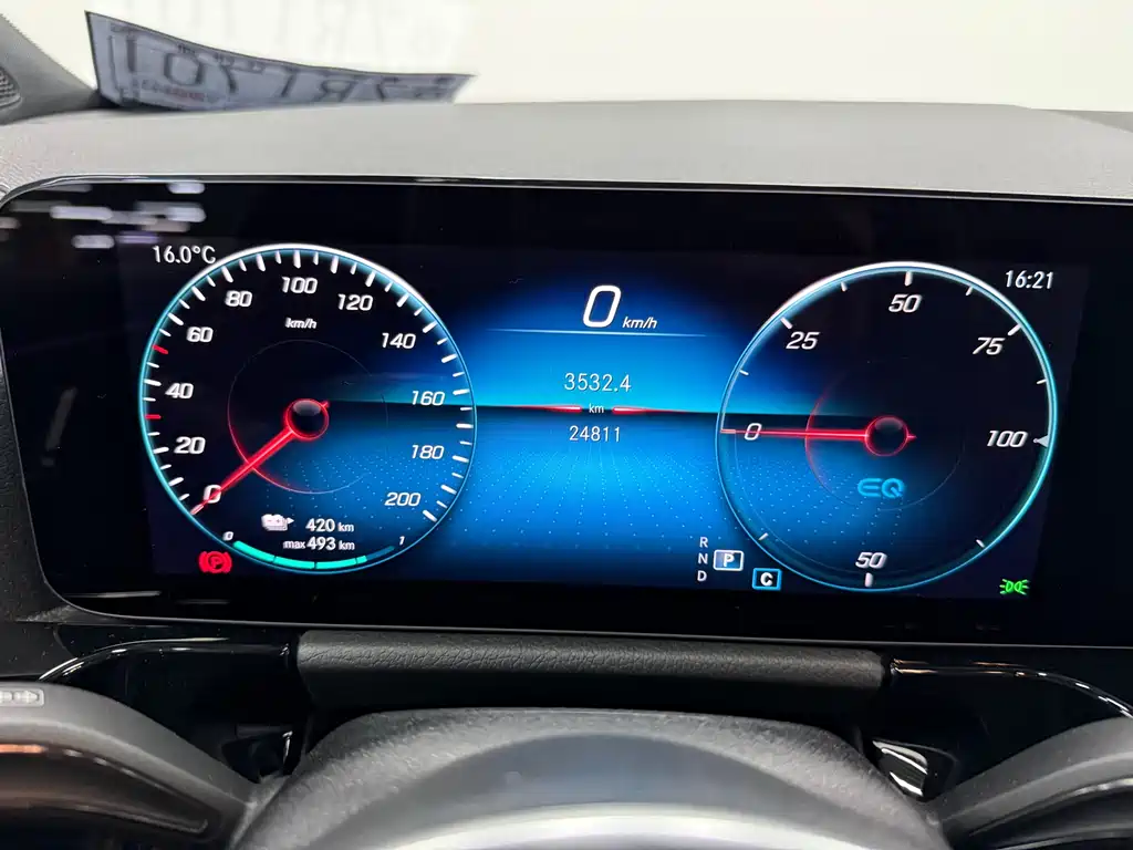 Mercedes-Benz EQA 2024