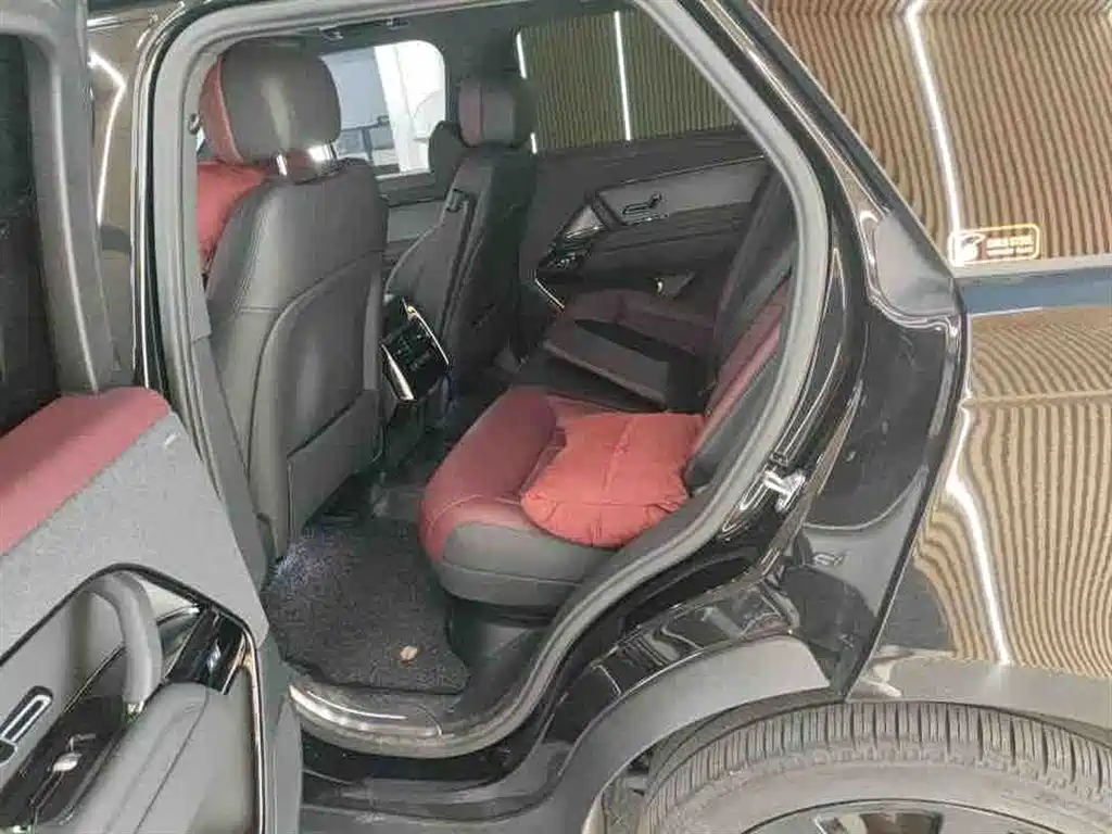 Land Rover Range Rover Sport 2025