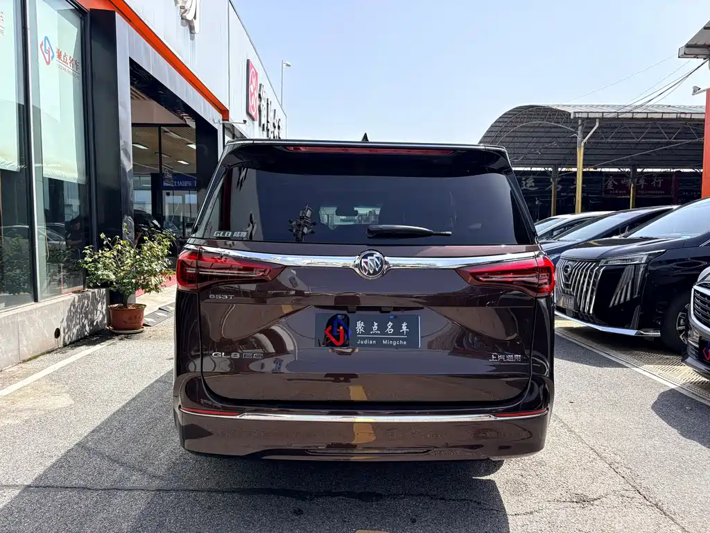 Buick GL8 2021