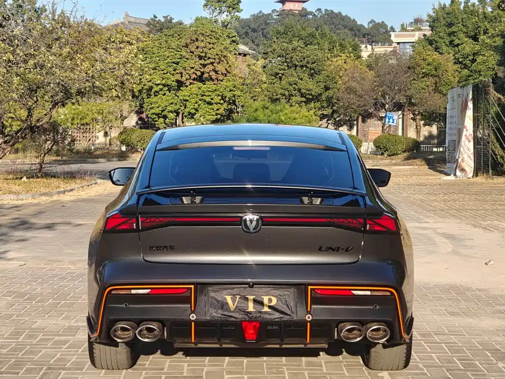 Changan UNI-V 2022