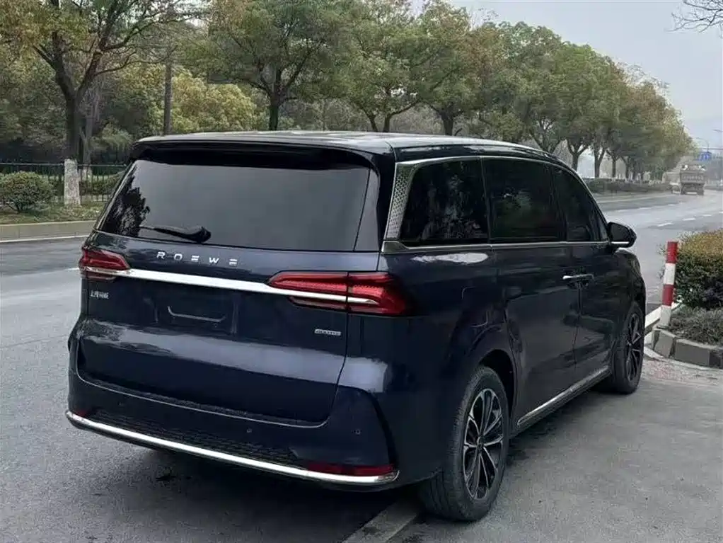 Roewe iMAX8 2021