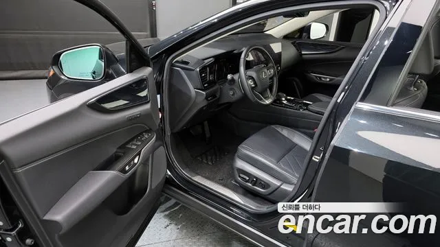 Lexus NX 2023