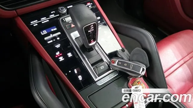 Porsche Cayenne 2021