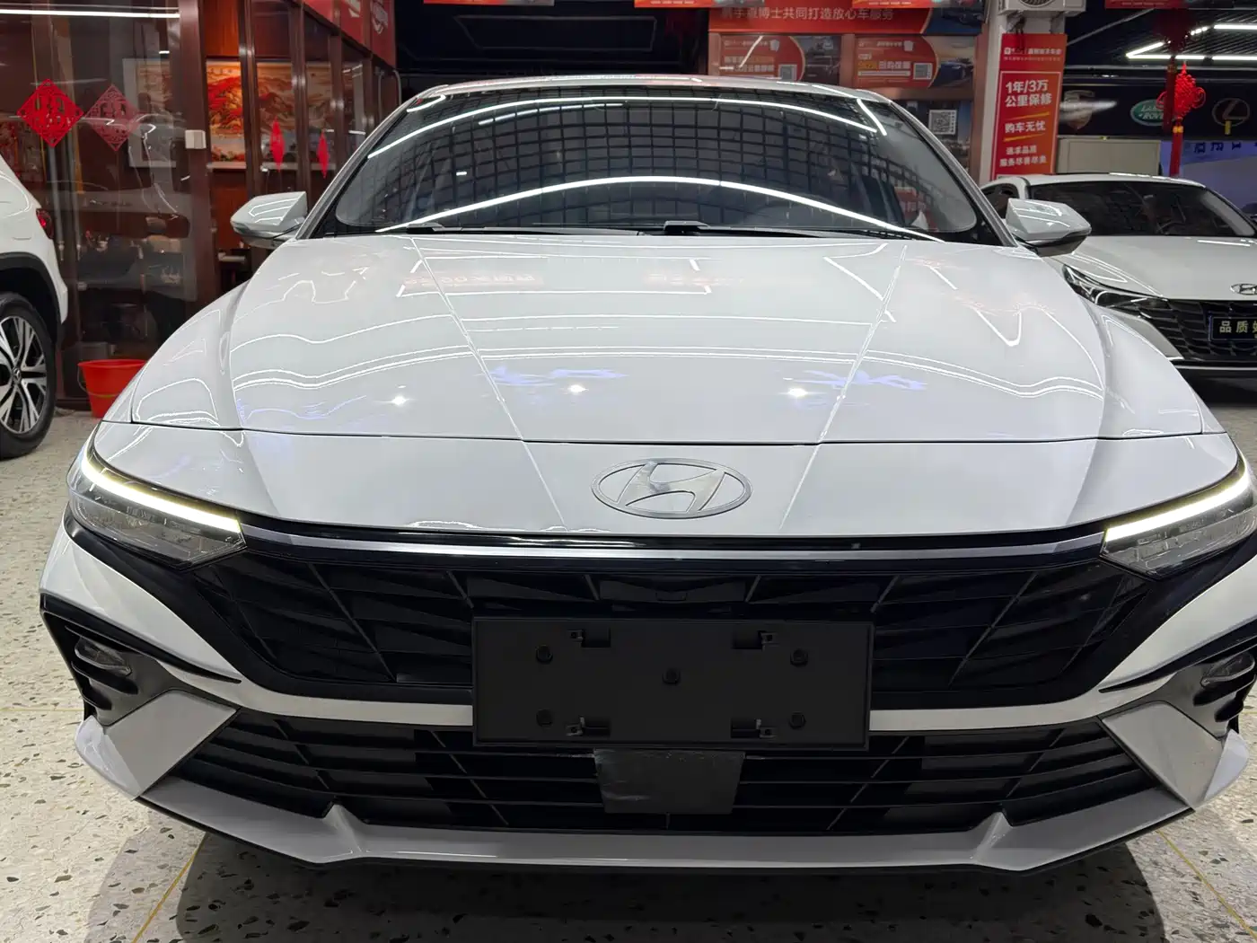 Hyundai Elantra 2023