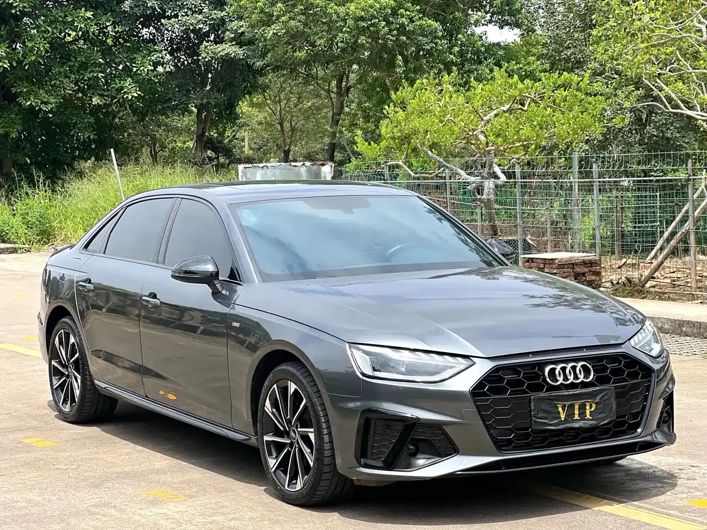 Audi A4 2023