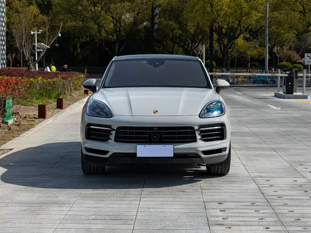 Porsche Cayenne 2023