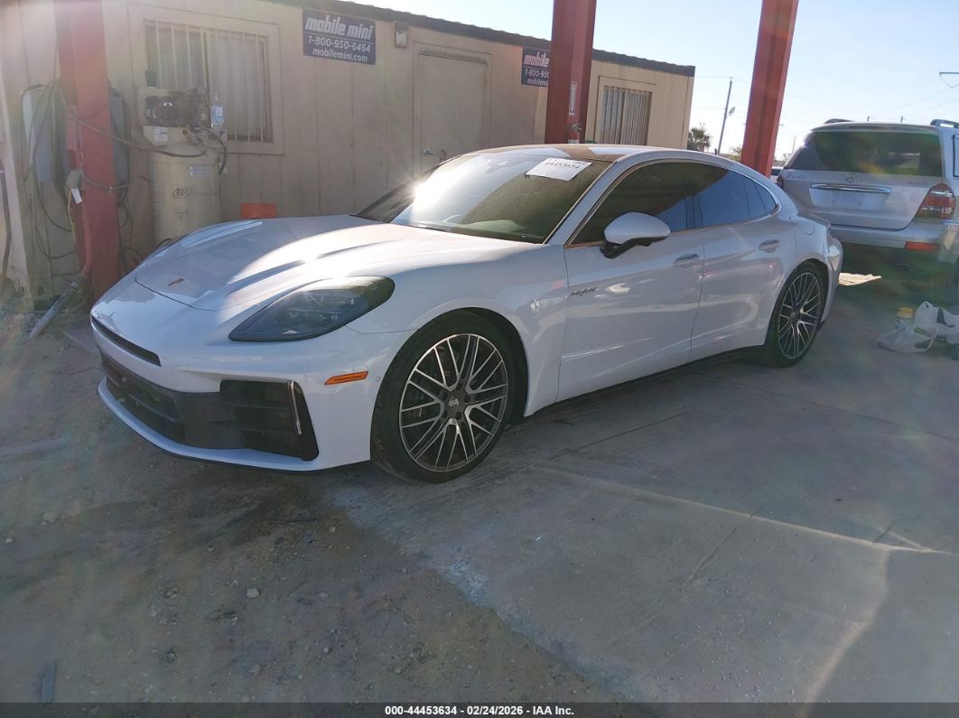 Porsche Panamera 2025