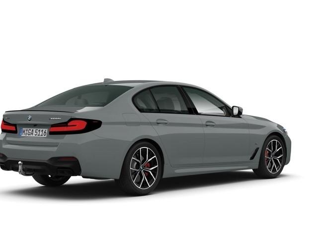 BMW M550 2023