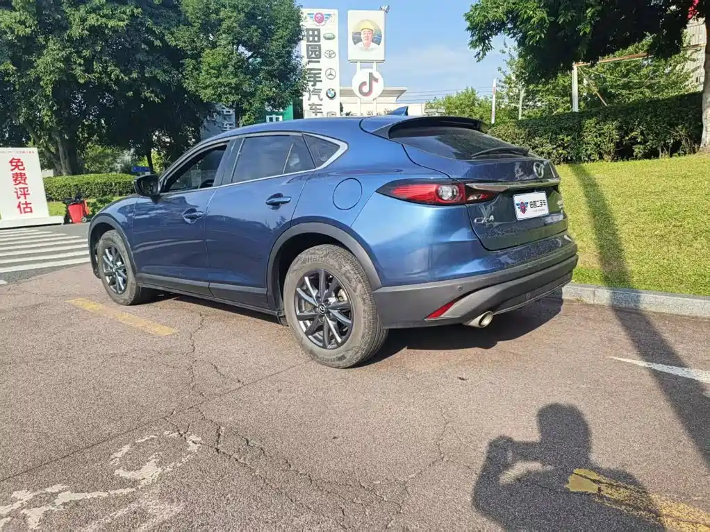 Mazda CX-4 2022