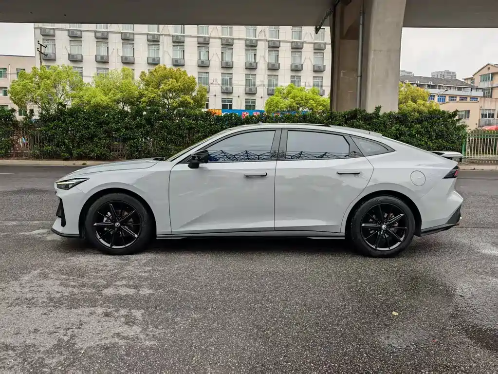 Changan UNI-V 2022