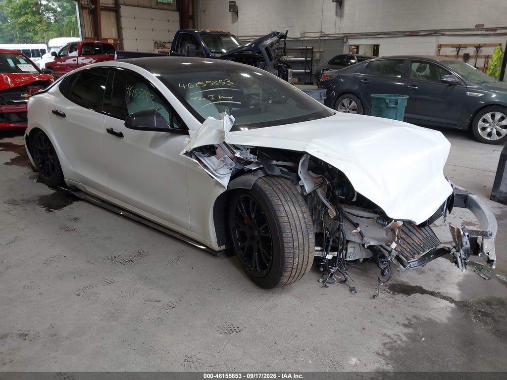 Tesla Model S 2022