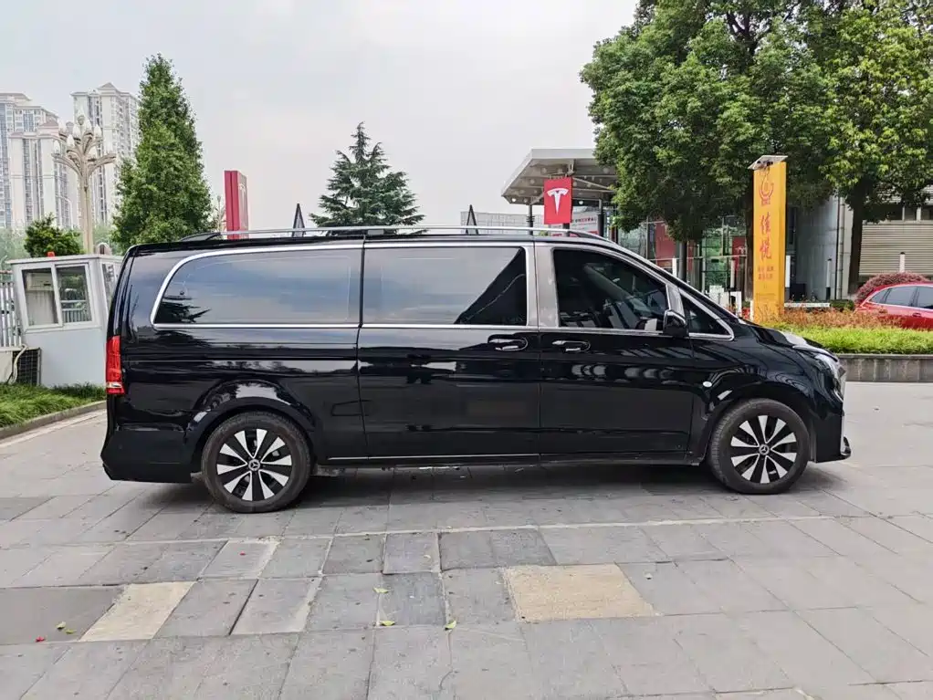 Mercedes-Benz Vito 2024