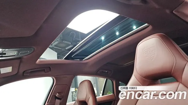 Porsche Panamera 2024