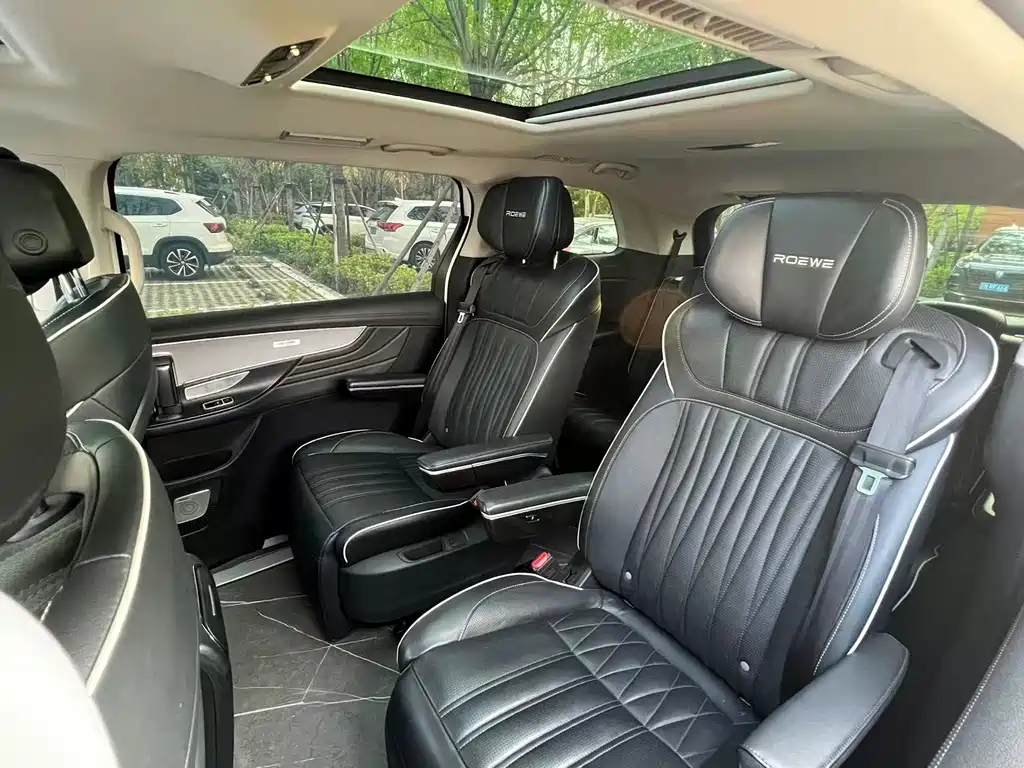 Roewe iMAX8 2021
