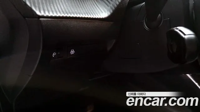 Peugeot 208 2022