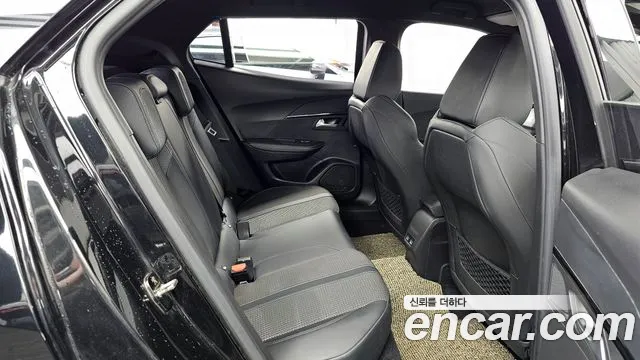 Peugeot 2008 2021