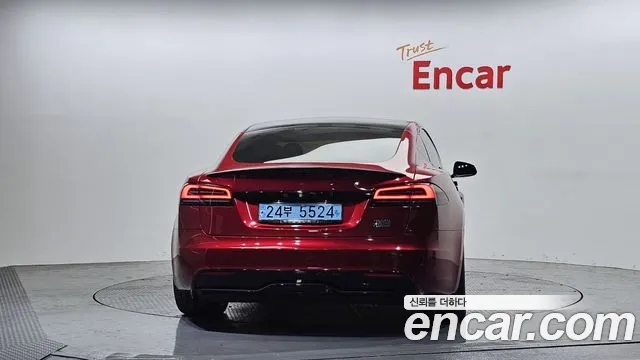 Tesla Model S 2023
