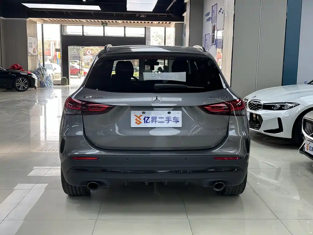 Mercedes-Benz GLA AMG 2024