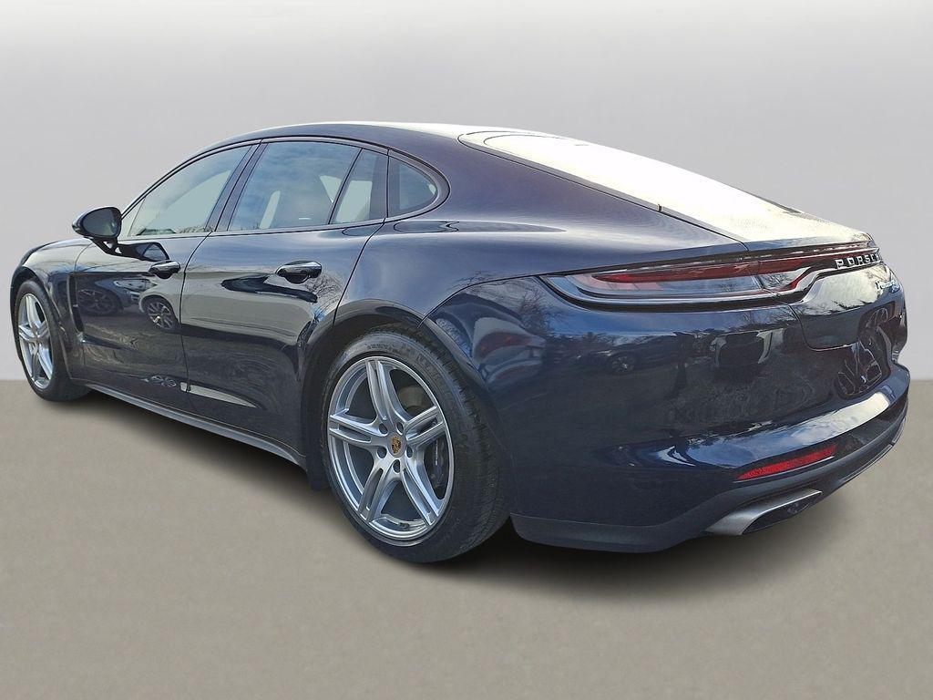 Porsche Panamera 2022