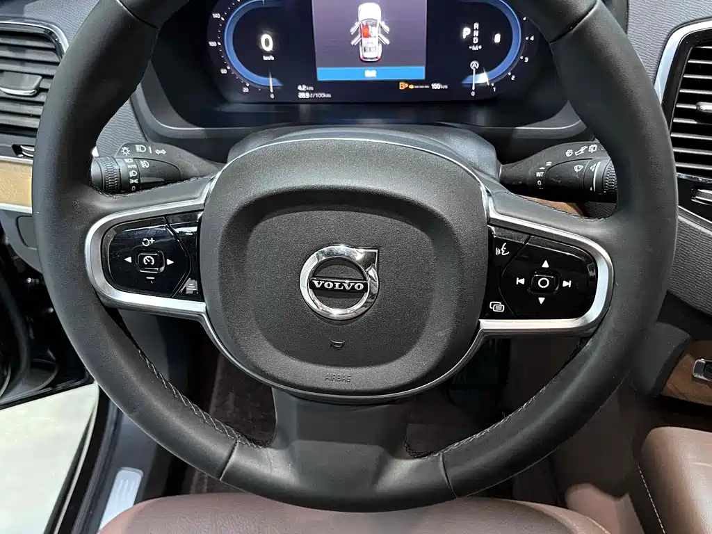 Volvo XC90 2024