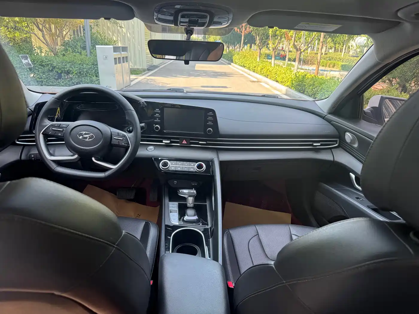 Hyundai Elantra 2023