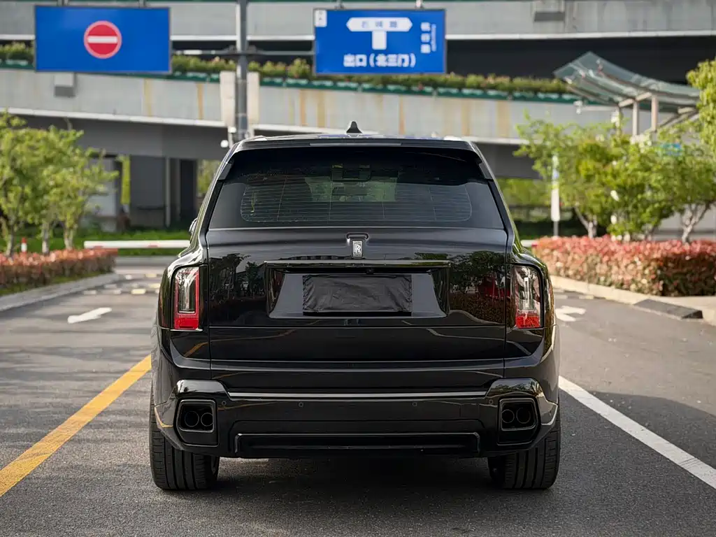 Rolls-Royce Cullinan 2025