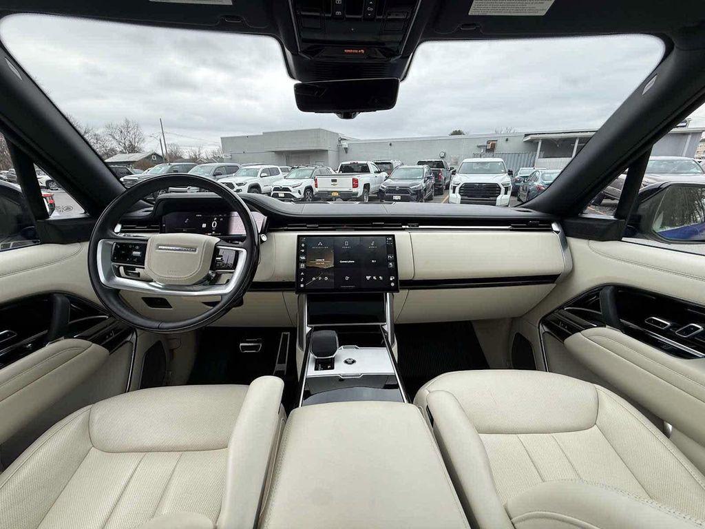 Land Rover Range Rover 2025