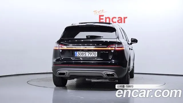 Lincoln Nautilus 2020