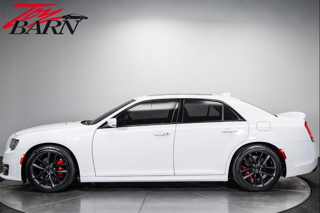 Chrysler 300 2023