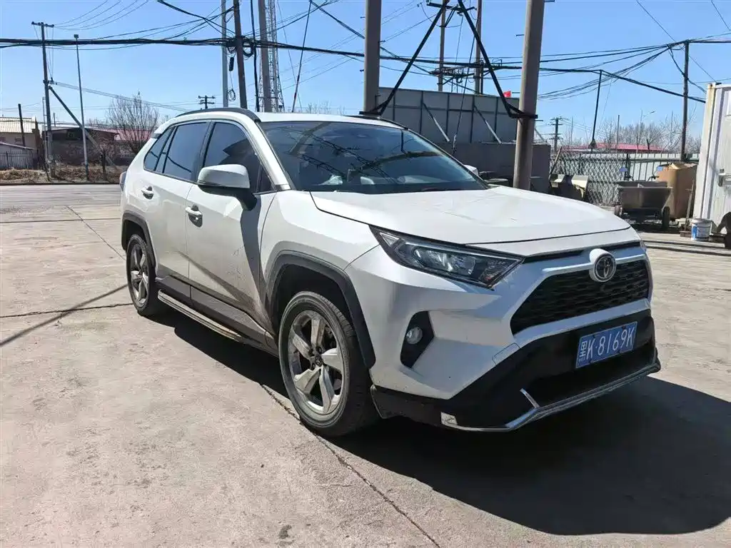 Toyota RAV4 2021