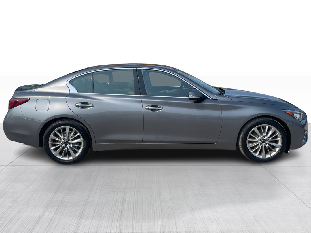 Infiniti Q50 2021