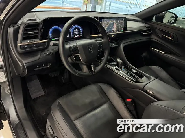 Toyota Crown 2024