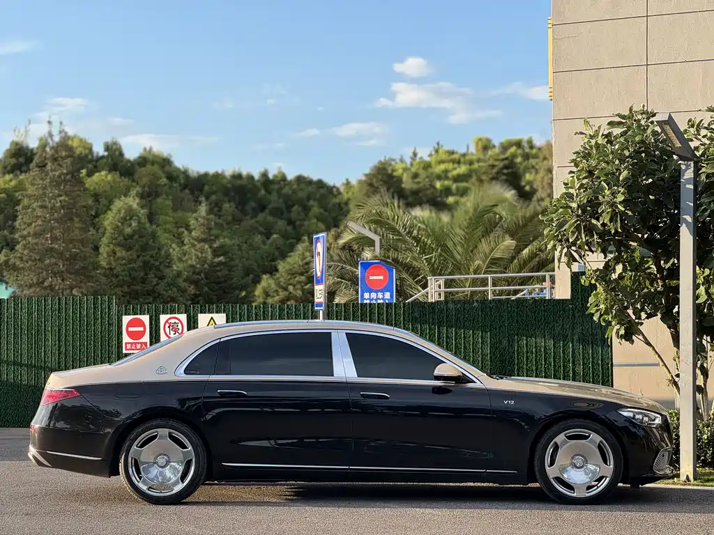 Mercedes-Benz Maybach S-Класс 2024