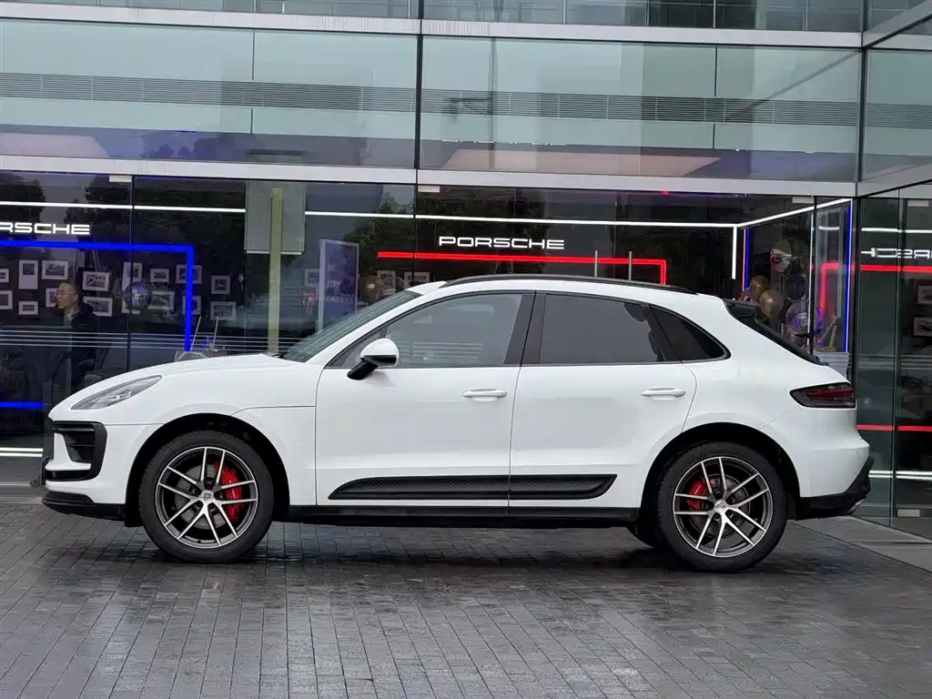 Porsche Macan 2023